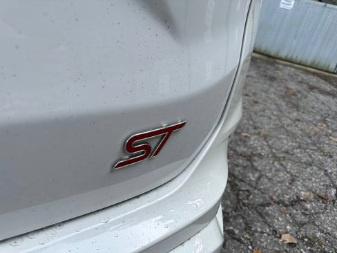 Used 2020 Ford Edge ST w/ Cold Weather Package AWD/4WD image 24