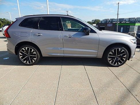 New 2026 Volvo XC60 B5 Ultra w/ Climate Package image 7