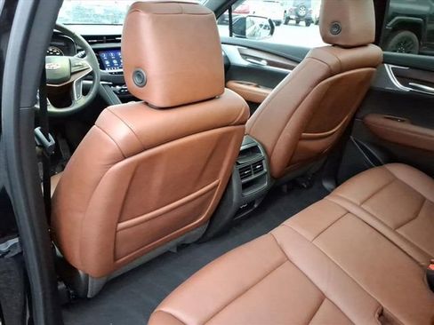 Certified 2023 Cadillac XT5 Premium Luxury image 18
