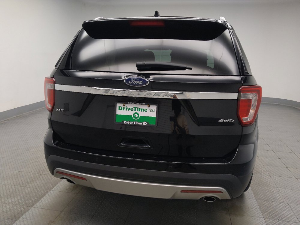 Used 2017 Ford Explorer XLT w/ Equipment Group 202A AWD/4WD image 7