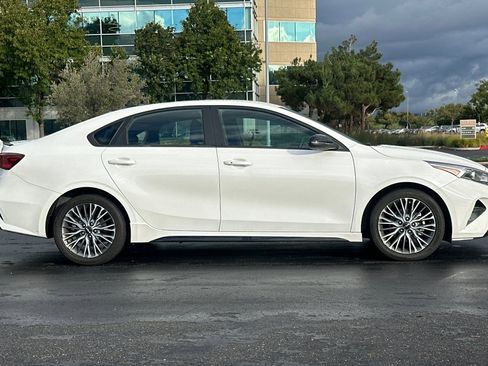 Used 2022 Kia Forte GT-Line w/ GT-Line Technology Package image 3