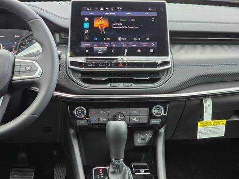 New 2026 Jeep Compass Latitude AWD/4WD image 28