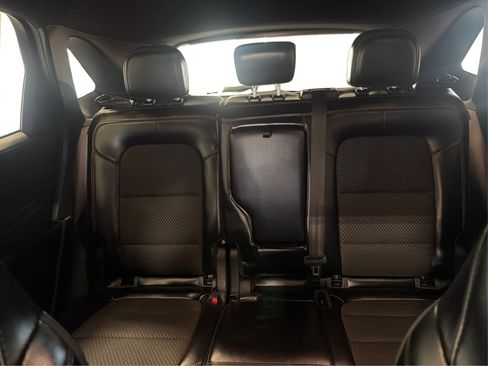 Used 2023 Ford Escape ST-Line FWD image 19