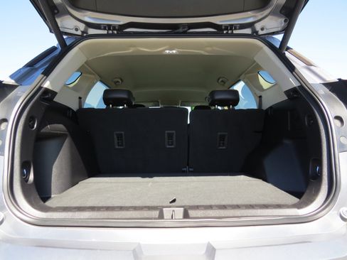 Used 2018 GMC Terrain SLT w/ Preferred Package image 15