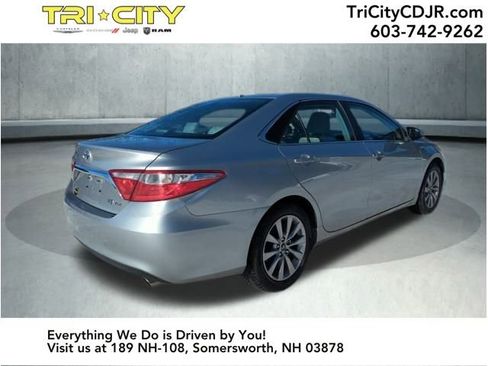 Used 2017 Toyota Camry XLE image 5