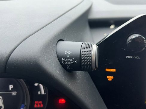 Used 2023 Lexus UX 250h F Sport image 29