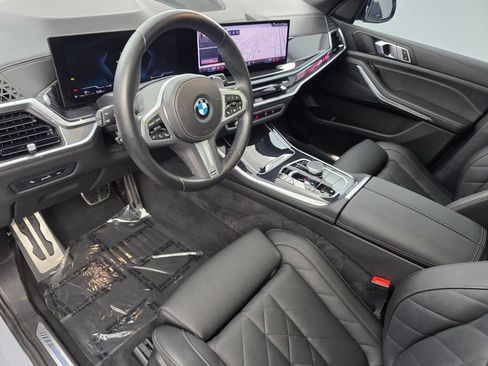 Used 2024 BMW X5 sDrive40i w/ M Sport Package RWD image 10