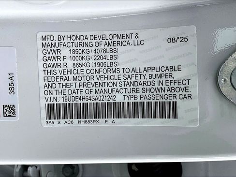 New 2025 Acura Integra A-Spec image 33