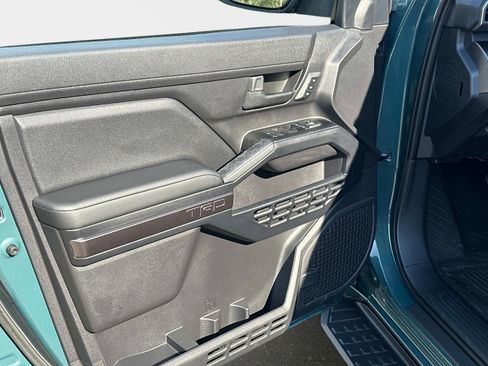 Used 2026 Toyota 4Runner TRD Off-Road Premium image 16