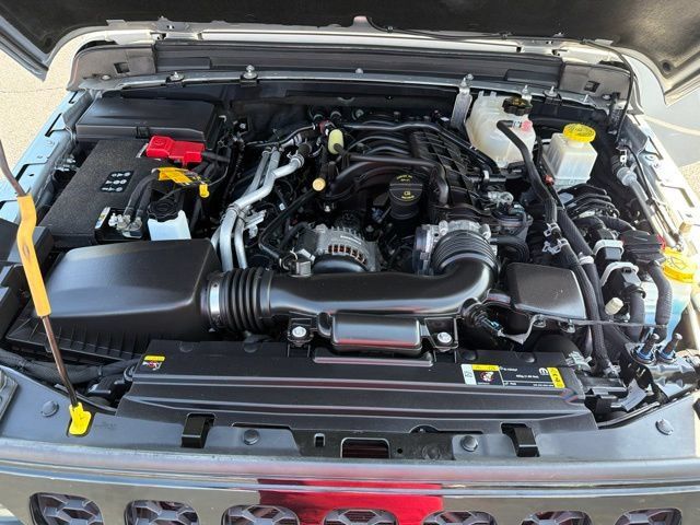 Used 2022 Jeep Gladiator Sport AWD/4WD image 35