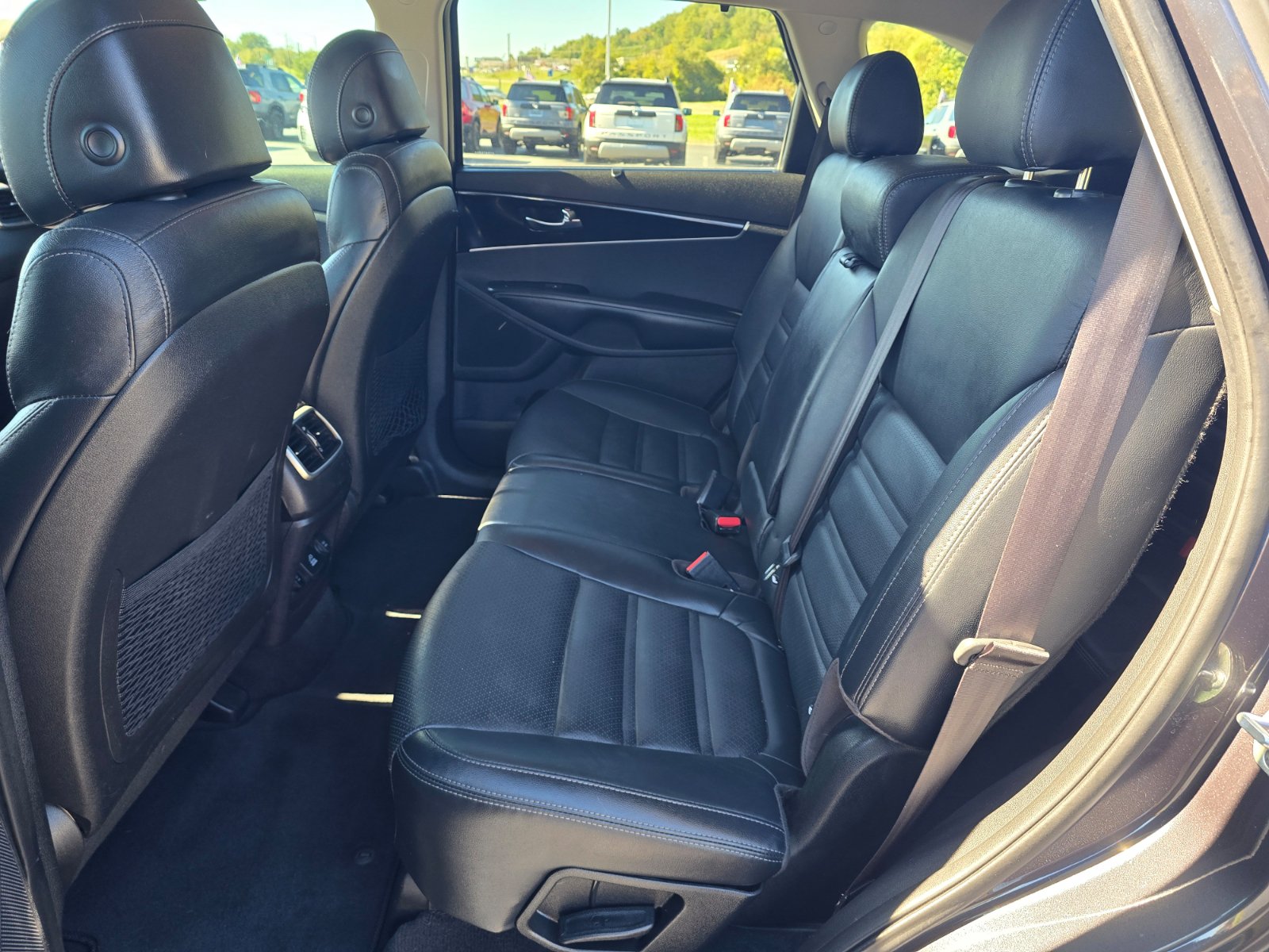 Used 2017 Kia Sorento EX w/ EX V6 Premium Package FWD image 14