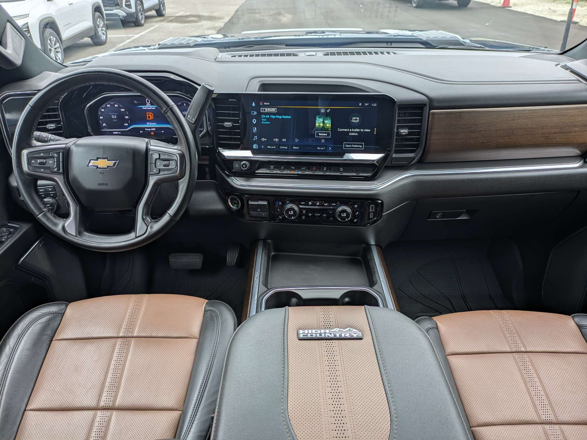 Used 2024 Chevrolet Silverado 2500 High Country w/ High Country Premium Package AWD/4WD image 14