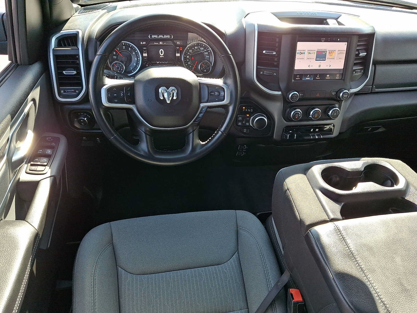 Used 2022 RAM 1500 Big Horn AWD/4WD image 9