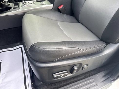 Used 2019 Toyota 4Runner SR5 Premium AWD/4WD image 29