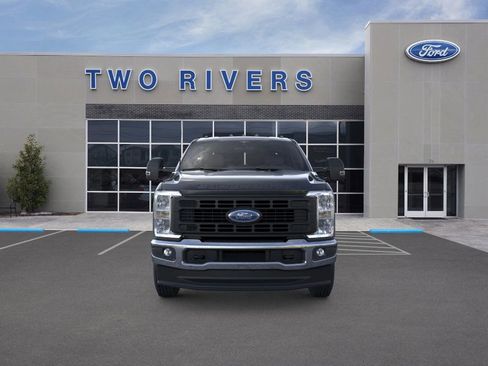 New 2026 Ford F250 XL w/ XL Chrome Package image 6