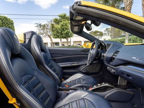 Used 2017 Ferrari 488 Spider RWD image 25