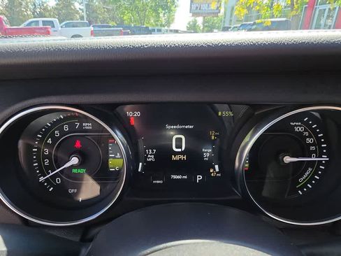 Used 2023 Jeep Wrangler Unlimited Rubicon 4xe w/ Cold Weather Group AWD/4WD image 15