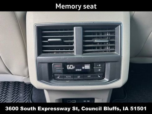 Used 2022 Volkswagen Atlas Cross Sport SEL Premium R-Line AWD/4WD image 16