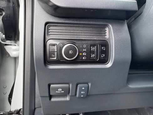 Used 2026 Ford F350 Platinum AWD/4WD image 15