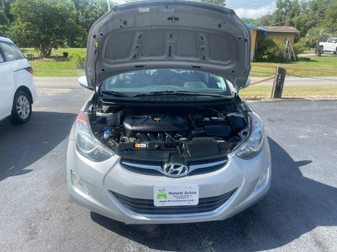 Used 2013 Hyundai Elantra GLS w/ Preferred Pkg FWD image 23