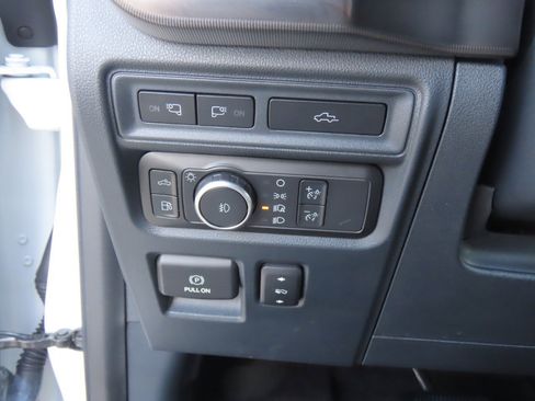 Used 2021 Ford F150 Platinum w/ Equipment Group 701A High AWD/4WD image 27