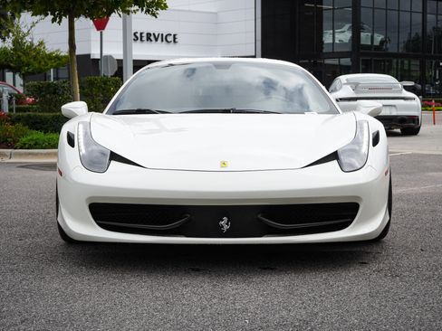 Used 2014 Ferrari 458 Italia Coupe RWD image 3