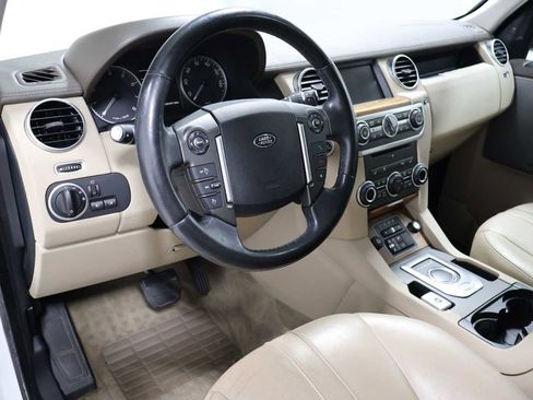 Used 2016 Land Rover LR4 HSE AWD/4WD image 4
