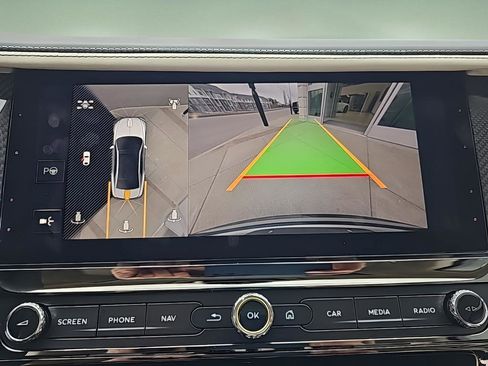 New 2025 Bentley Flying Spur Plug-In Hybrid image 25