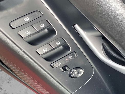 Used 2024 Hyundai Elantra SEL FWD image 23