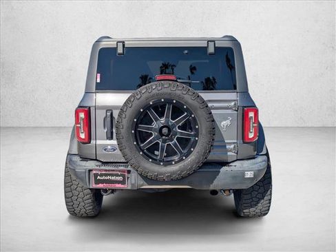 Used 2023 Ford Bronco Badlands image 7