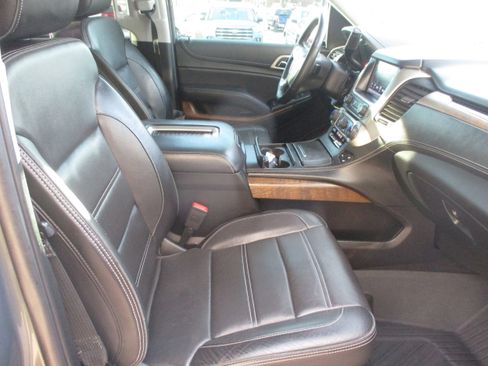 Used 2018 GMC Yukon Denali image 12