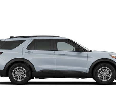 New 2026 Ford Explorer Active RWD image 5