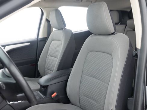 Used 2020 Ford Escape SE FWD image 24