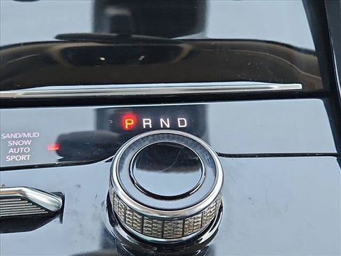 Used 2021 Jeep Grand Cherokee L Limited AWD/4WD image 9