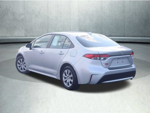 Used 2020 Toyota Corolla LE FWD image 20