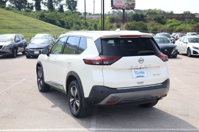 Used 2023 Nissan Rogue SL w/ SL Premium Package AWD/4WD image 7