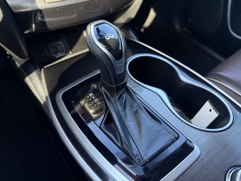 Used 2019 INFINITI QX60 Luxe w/ Essential Package image 33