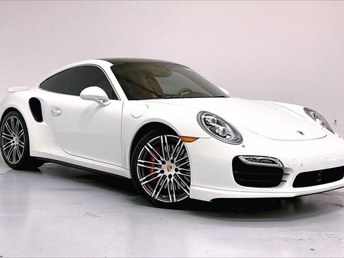 Used 2016 Porsche 911 Turbo image 35