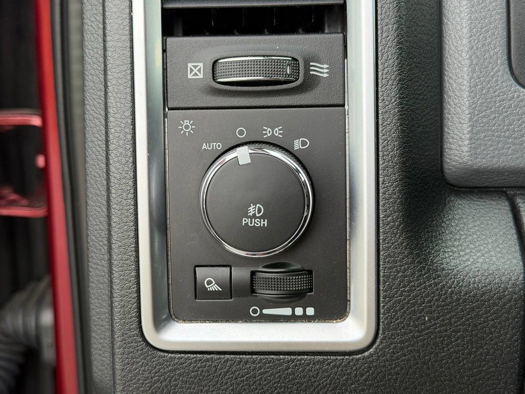 Used 2016 RAM 1500 Big Horn AWD/4WD image 12