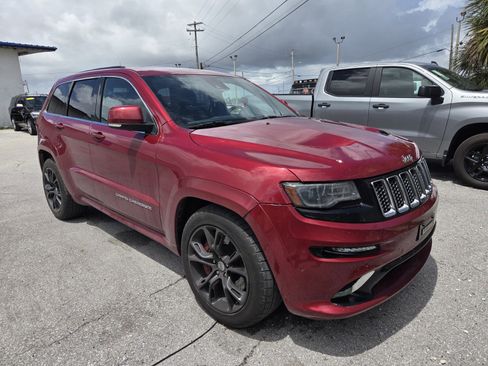 Used 2014 Jeep Grand Cherokee SRT image 3