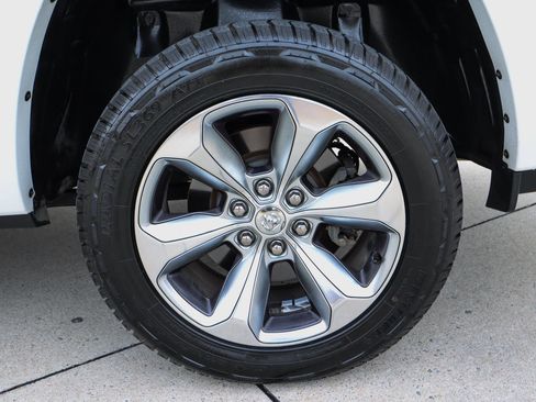 Used 2020 RAM 1500 Limited image 27