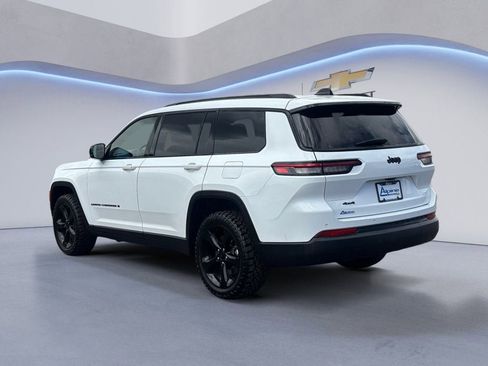 Used 2023 Jeep Grand Cherokee L Laredo AWD/4WD image 3
