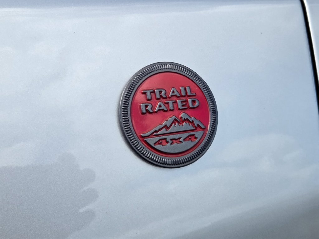 Certified 2025 Jeep Compass Trailhawk w/ Trailer Tow Group AWD/4WD image 14