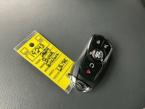 Used 2024 Buick Enclave Premium image 30