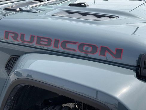 Used 2025 Jeep Gladiator Rubicon image 7