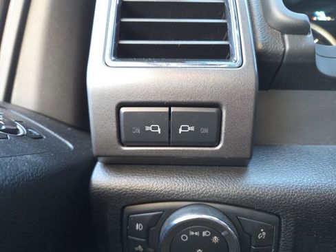 Used 2018 Ford F150 XLT w/ Equipment Group 302A Luxury image 15