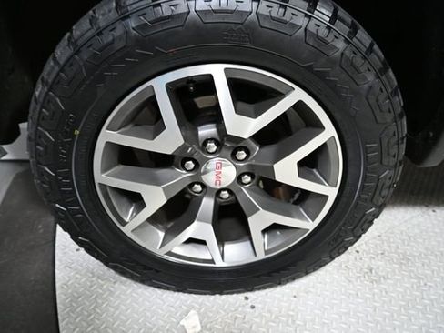 Used 2014 GMC Sierra 1500 SLT w/ All-Terrain Package image 21