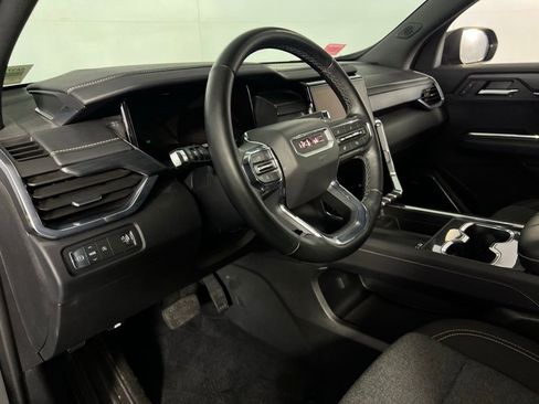 Used 2025 GMC Acadia Elevation image 23