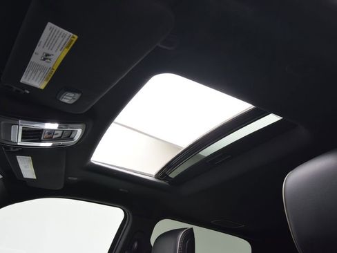 Used 2020 RAM 2500 Laramie w/ Night Edition image 20