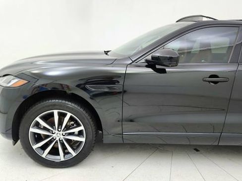 Used 2025 Jaguar F-PACE R-Dynamic S image 10